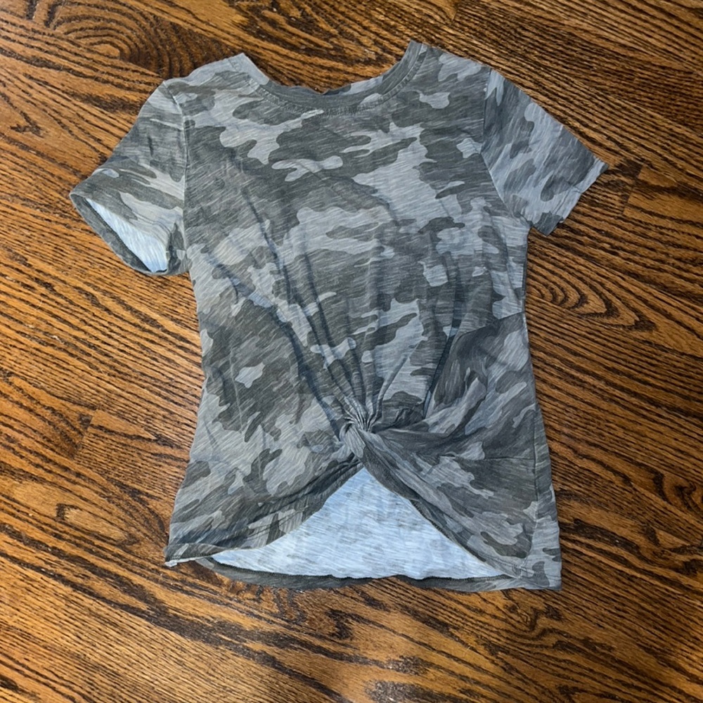 Universal Thread by Target Camo Twist T Shirt